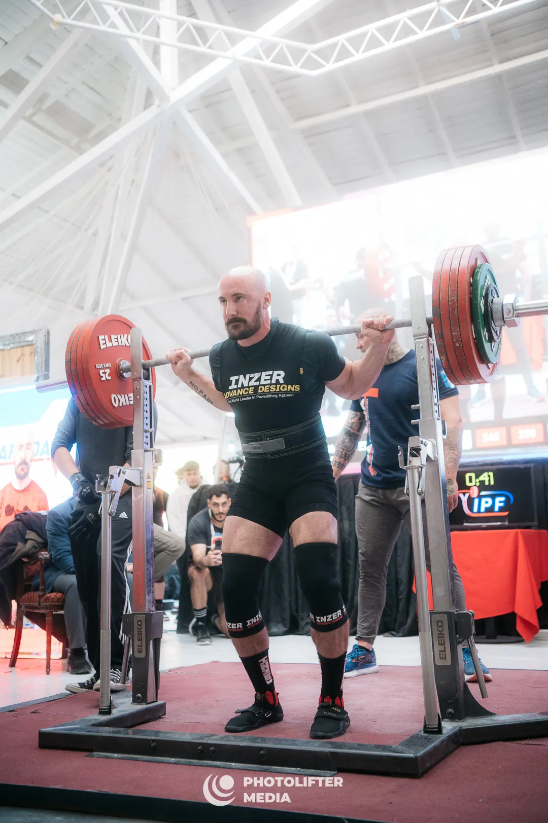 Nahuel Terzano en sentadilla de competencia